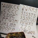 caligrafía Myddna